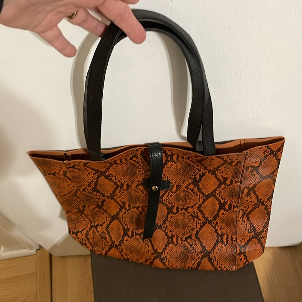 Brown and black vegan snake print tote bag NWOT